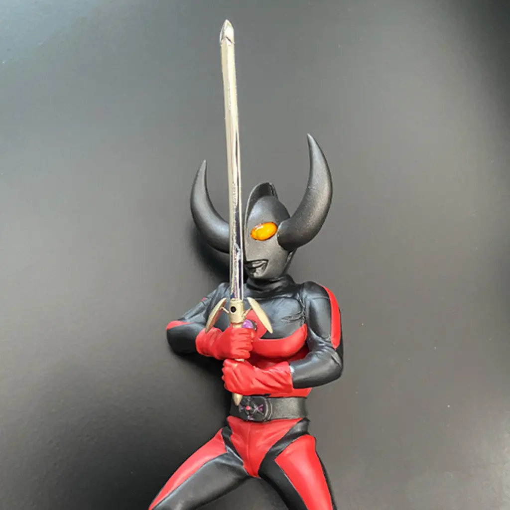 ウルトラの父(剣身のみ塗装) | 塗装事例 | 銀鏡塗装 | 株式会社